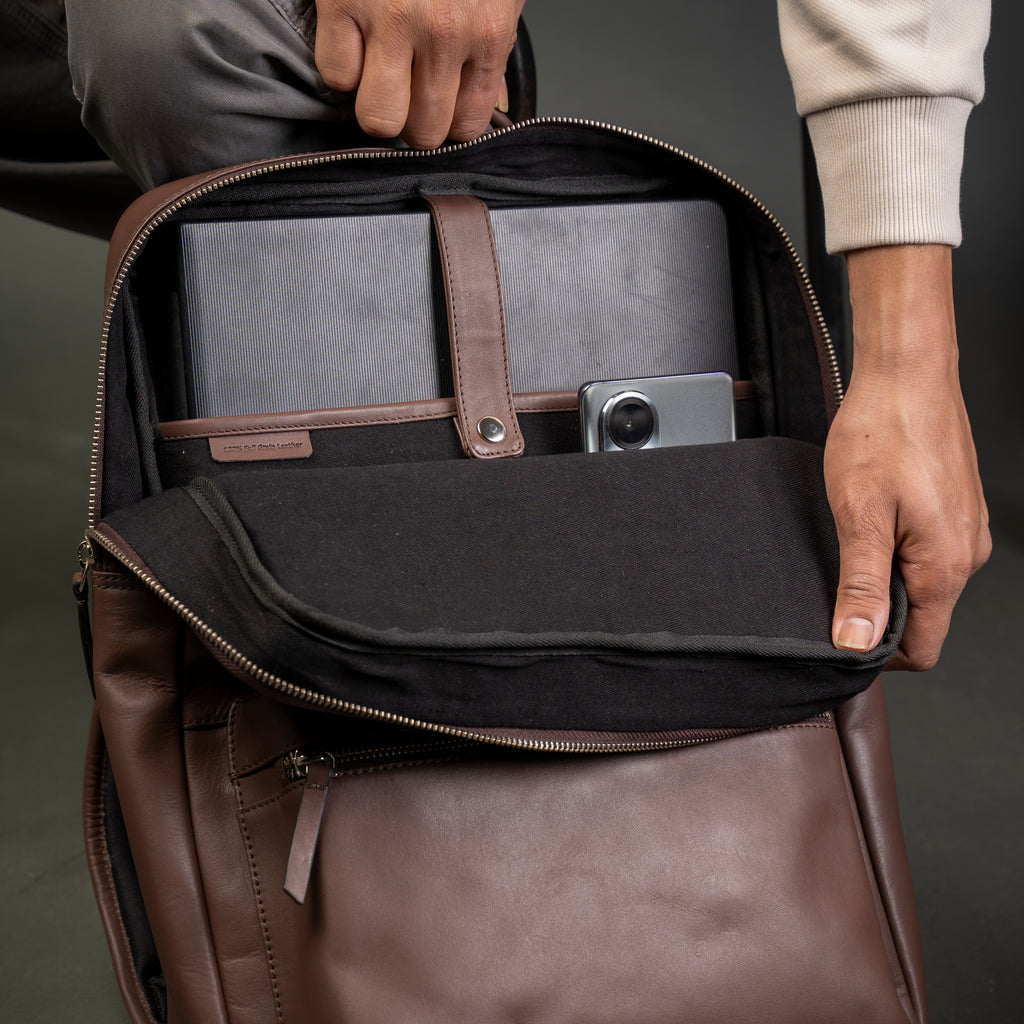 Slim Backpack
